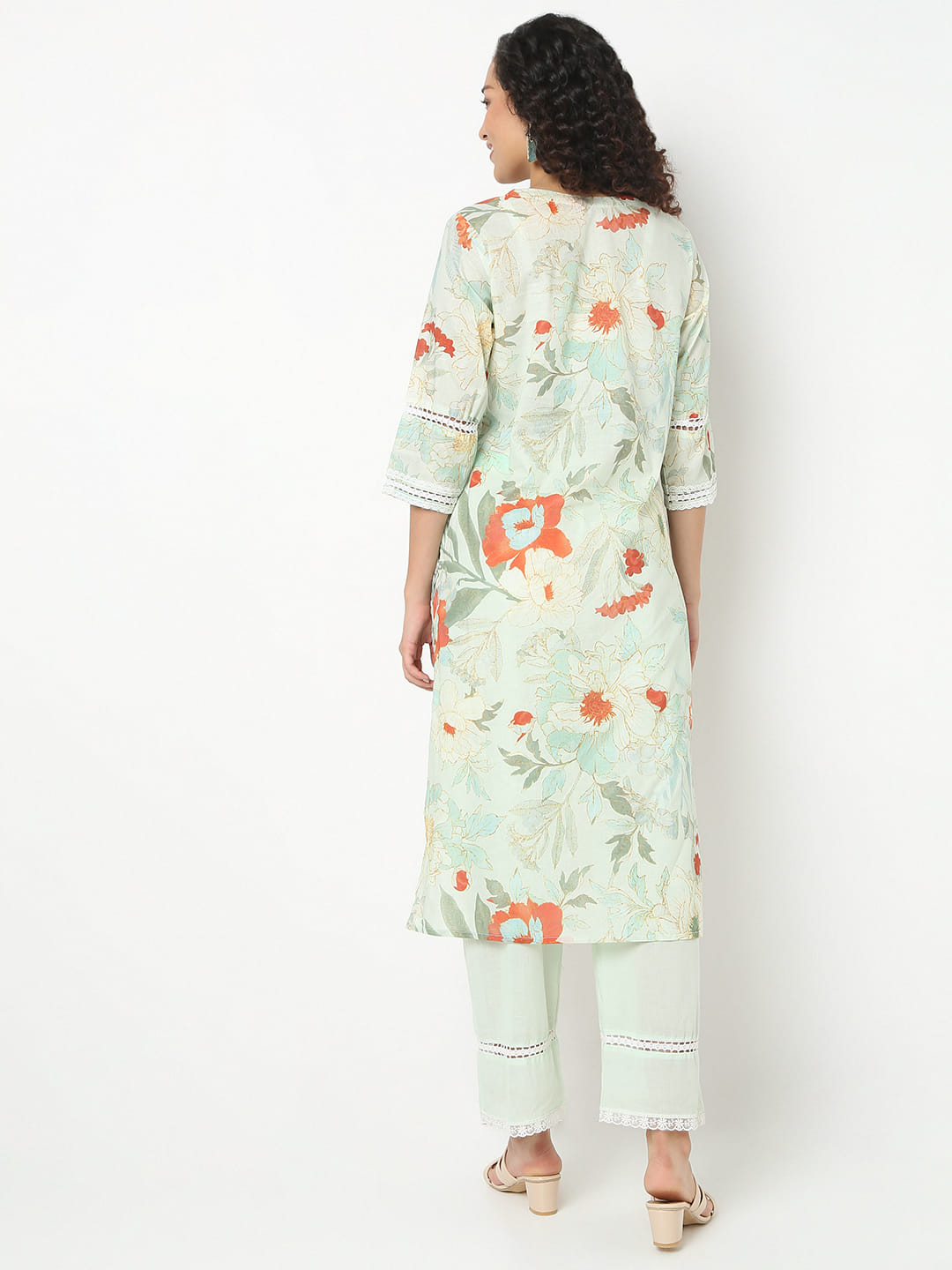 Straight Fit Printed V-Neck Kurta With Pant Set