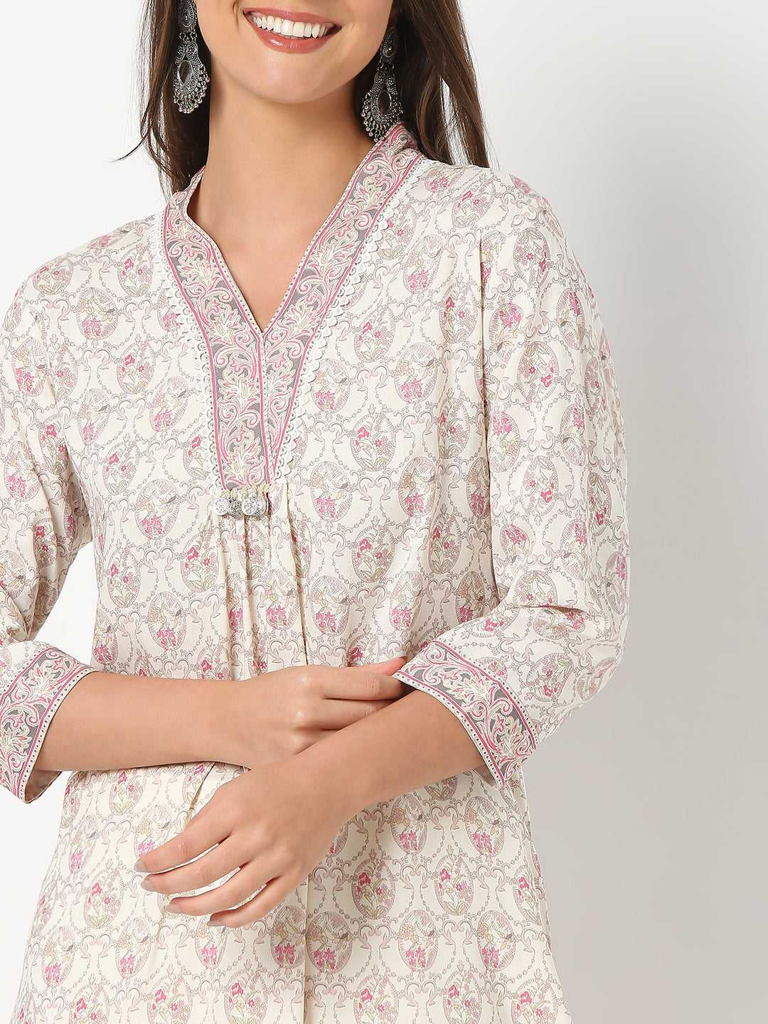 Regular Fit Printed Three-Fourth Sleeve Kurta with Pant Set