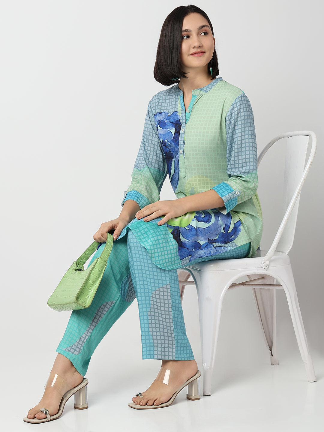 Straight Fit Printed Three-Fourth Sleeve Kurta with Pant Set
