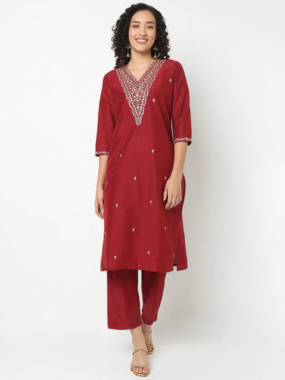 Straight Fit Embroidered V-Neck Kurta With Pant With Dupatta Set
