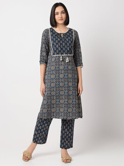 Straight Fit Printed Three-Fourth Sleeve Kurta with Pant Set