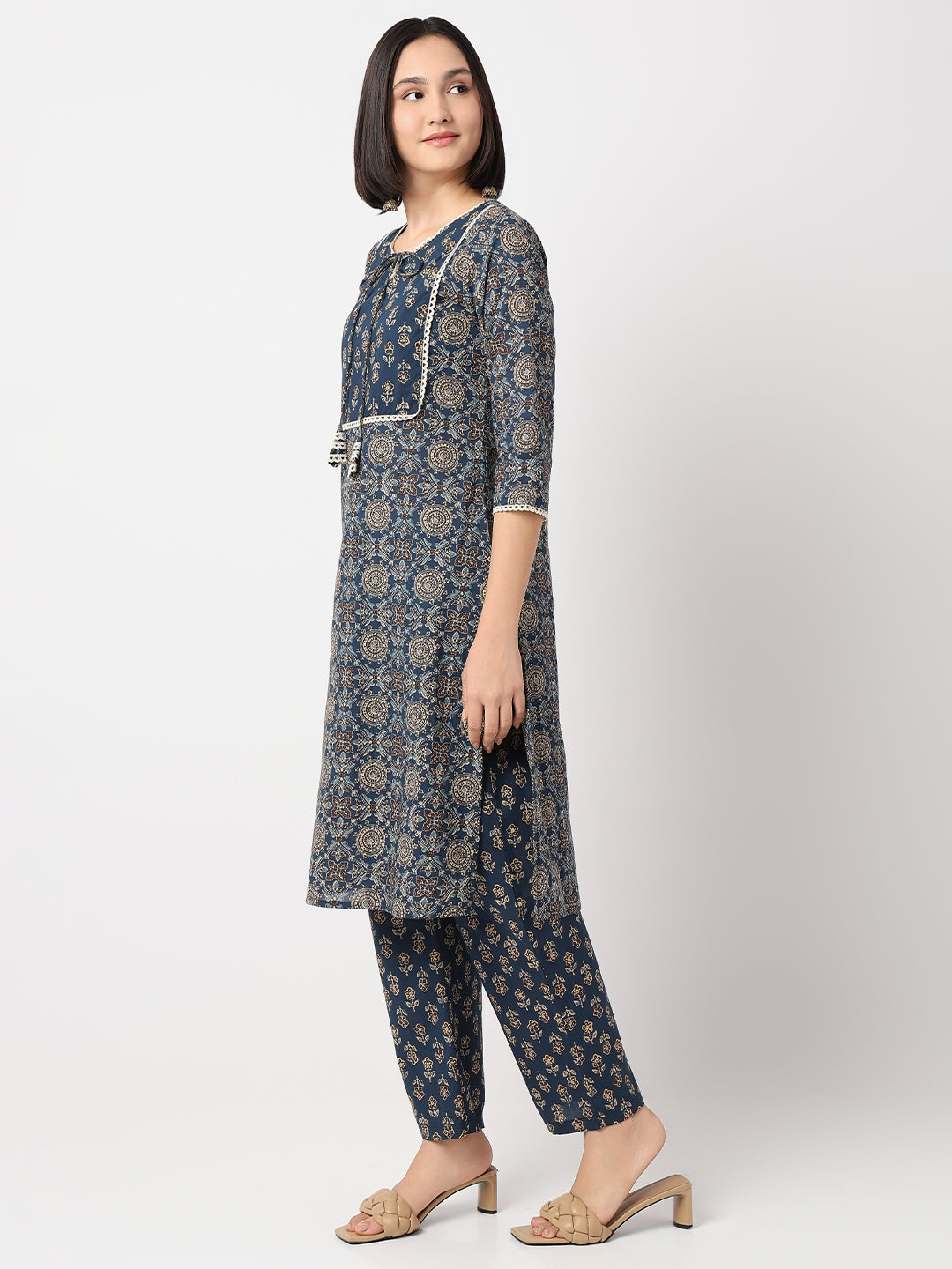 Straight Fit Printed Three-Fourth Sleeve Kurta with Pant Set