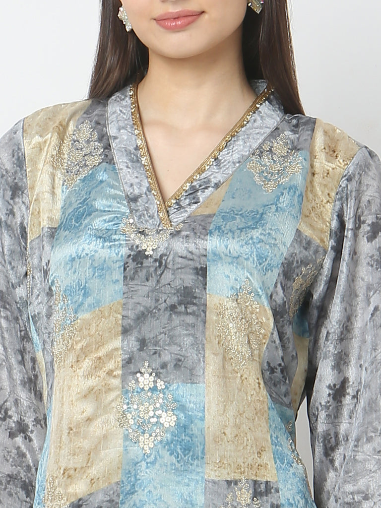 Regular Fit Embroidered Kurta