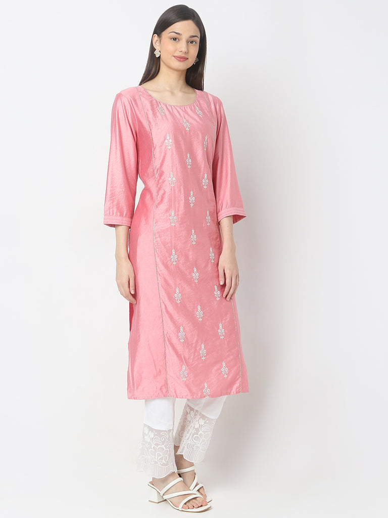 Regular Fit Embroidered Kurta