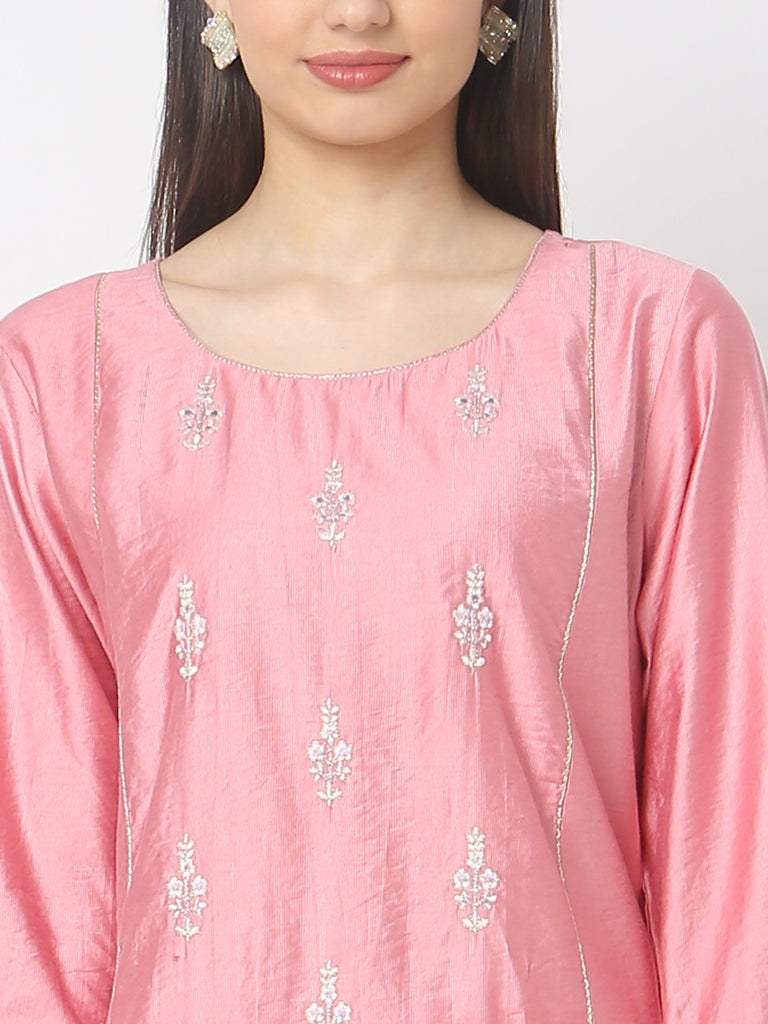 Regular Fit Embroidered Kurta