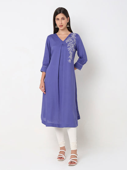 Straight Fit Embroidered Kurta