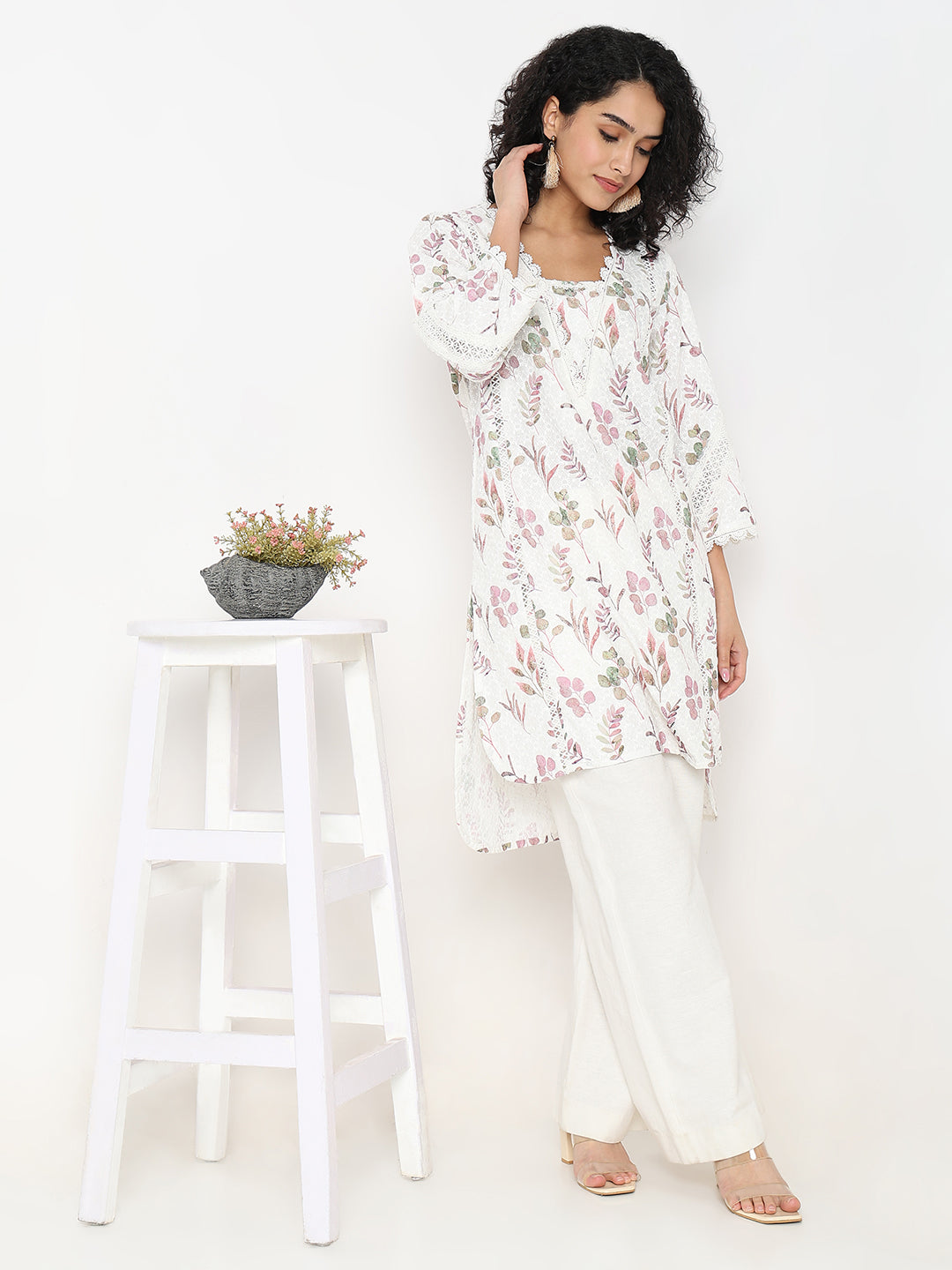 Straight Fit Printed Kurta