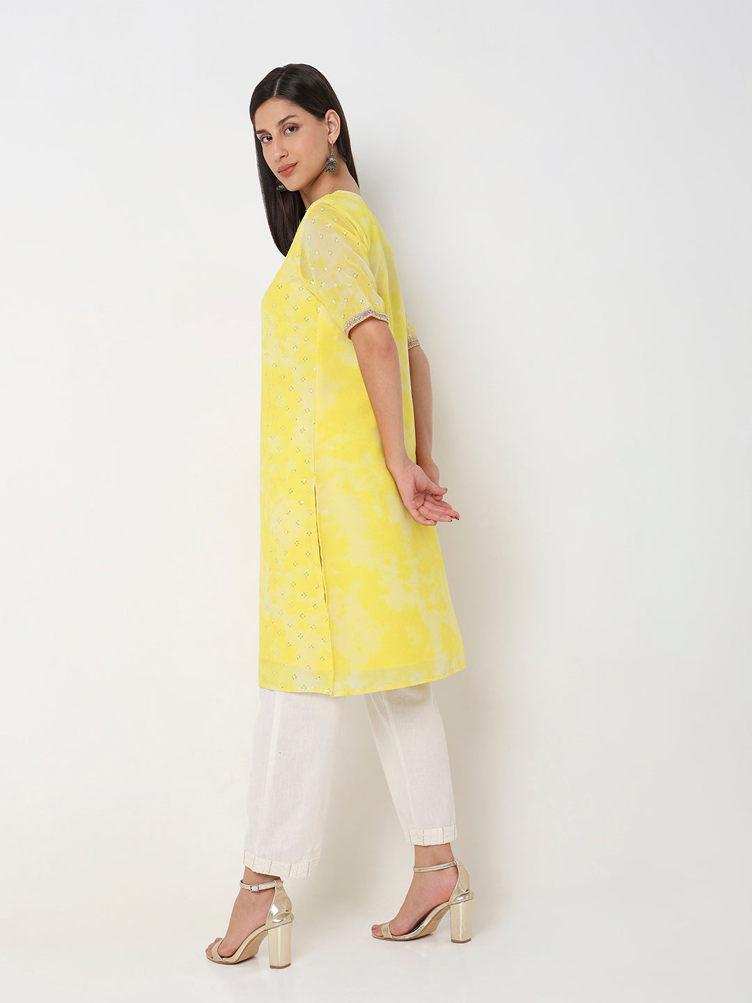 Straight Fit Embellished Kurta
