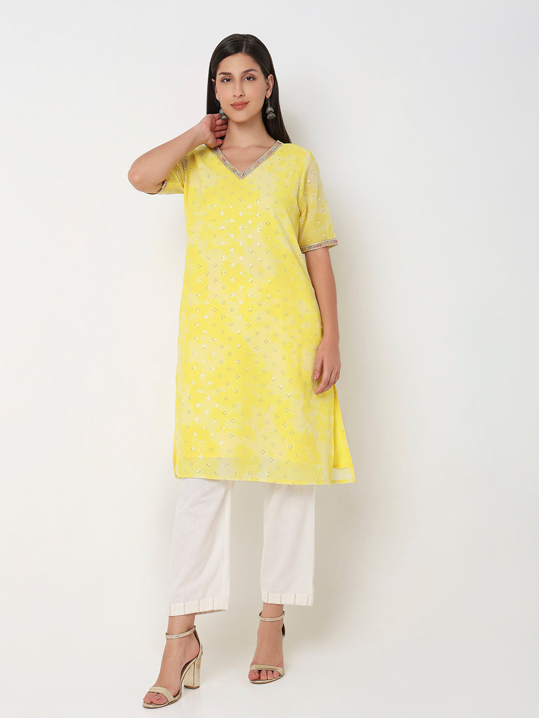 Straight Fit Embellished Kurta