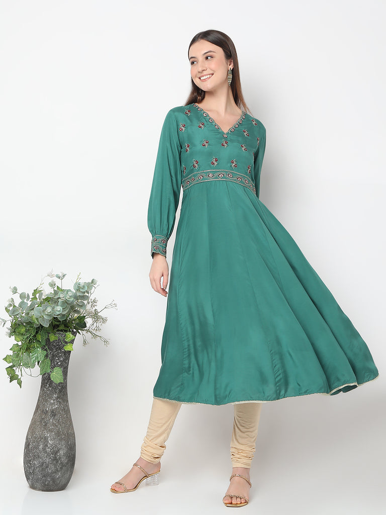 Flare Fit Embroidered Straight Kurta