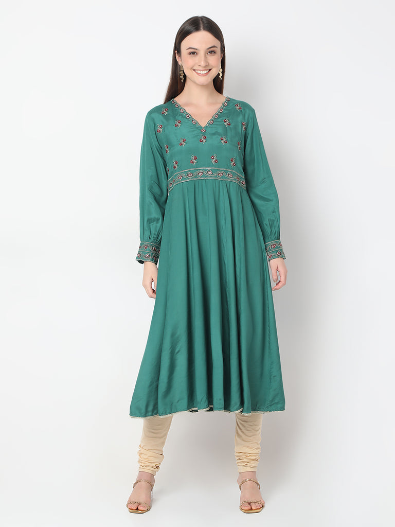 Flare Fit Embroidered Straight Kurta