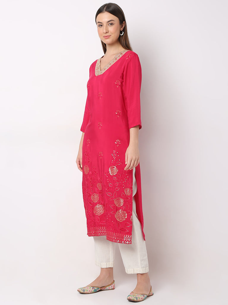 Straight Fit Embroidered Kurta