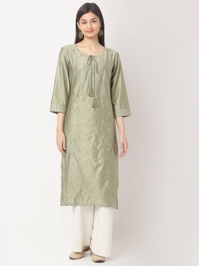 Regular Fit Embroidered Kurta