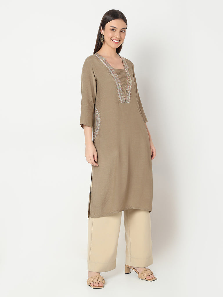 Regular Fit Solid Kurta