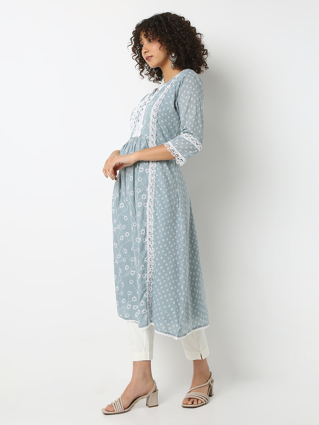 Regular Fit Printed Round Neck Three-Fourth Sleeve Kurta
