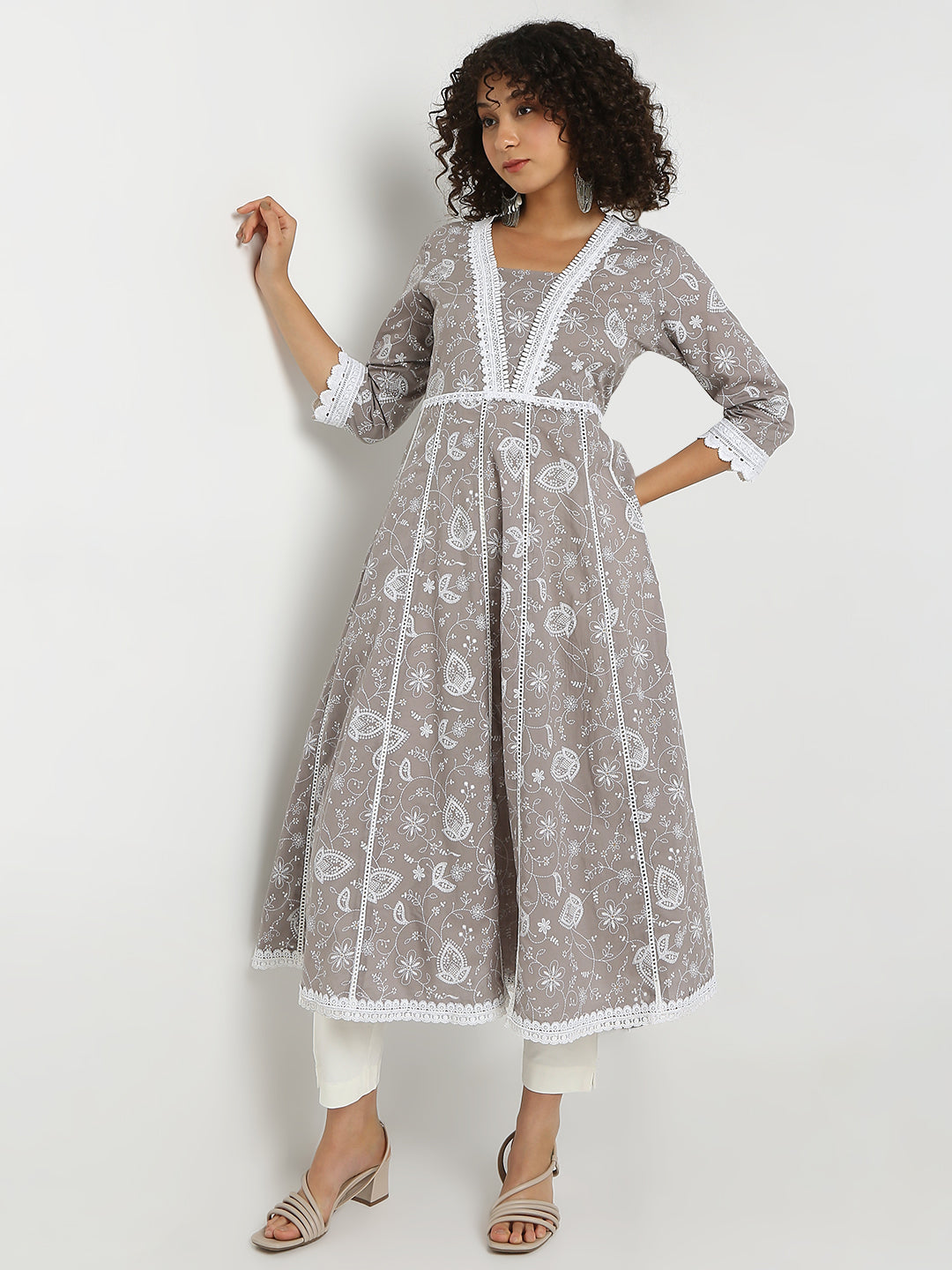 Regular Fit Printed V-Neck Three-Fourth Sleeve Kurta