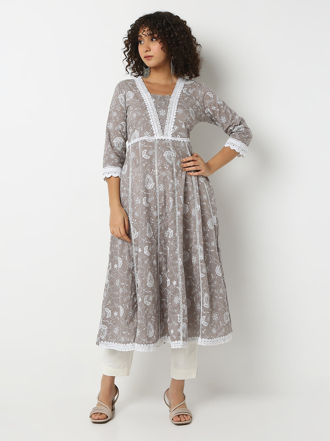 Regular Fit Printed V-Neck Three-Fourth Sleeve Kurta