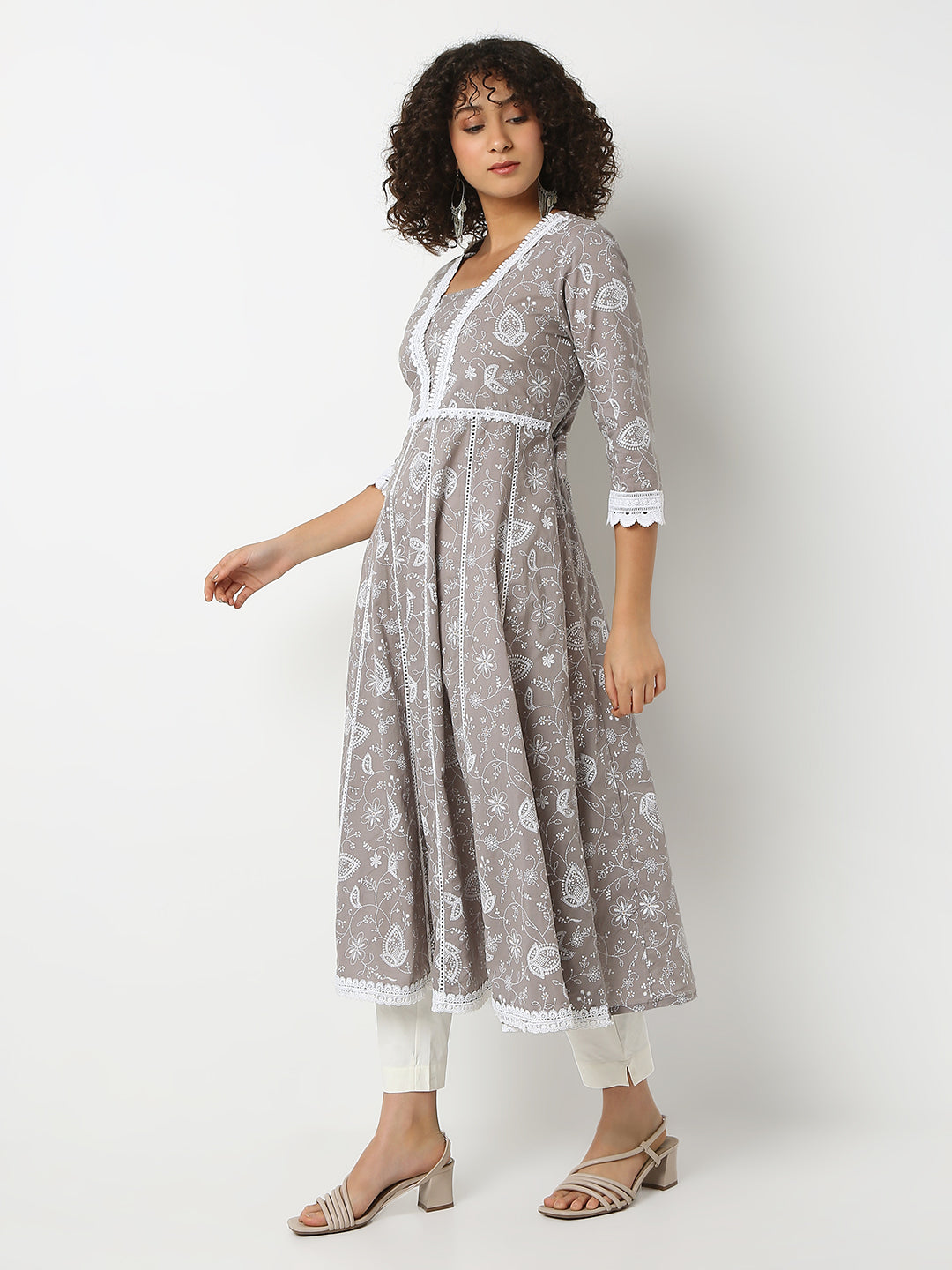 Regular Fit Printed V-Neck Three-Fourth Sleeve Kurta