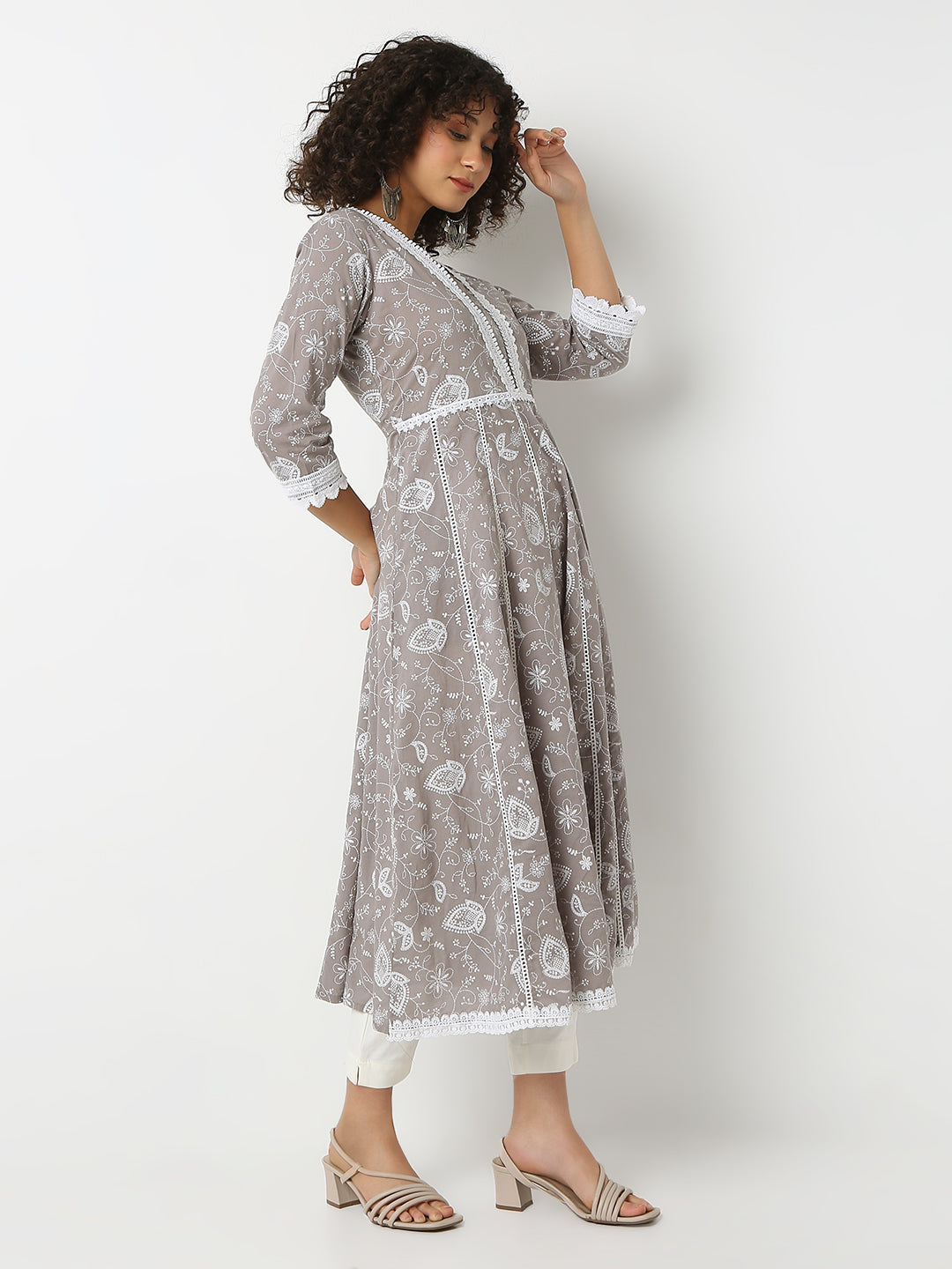 Regular Fit Printed V-Neck Three-Fourth Sleeve Kurta