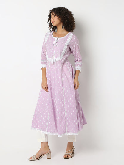 Regular Fit Embroidered Round Neck Three-Fourth Sleeve Kurta