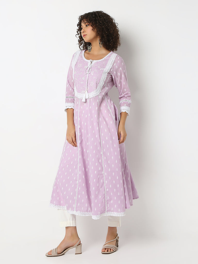 Regular Fit Embroidered Round Neck Three-Fourth Sleeve Kurta