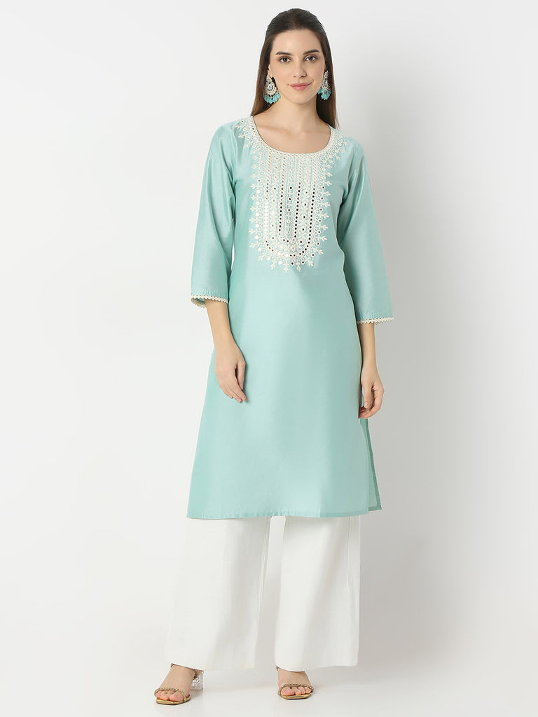 Regular Fit Embroidered Round Neck Kurta