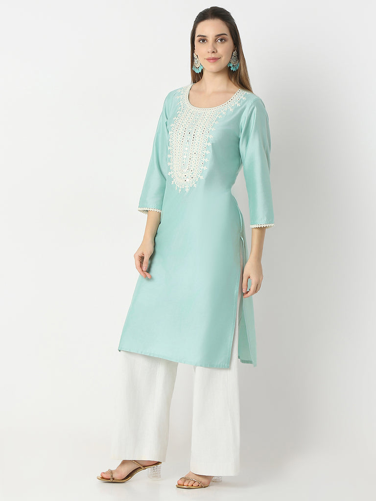 Regular Fit Embroidered Round Neck Kurta