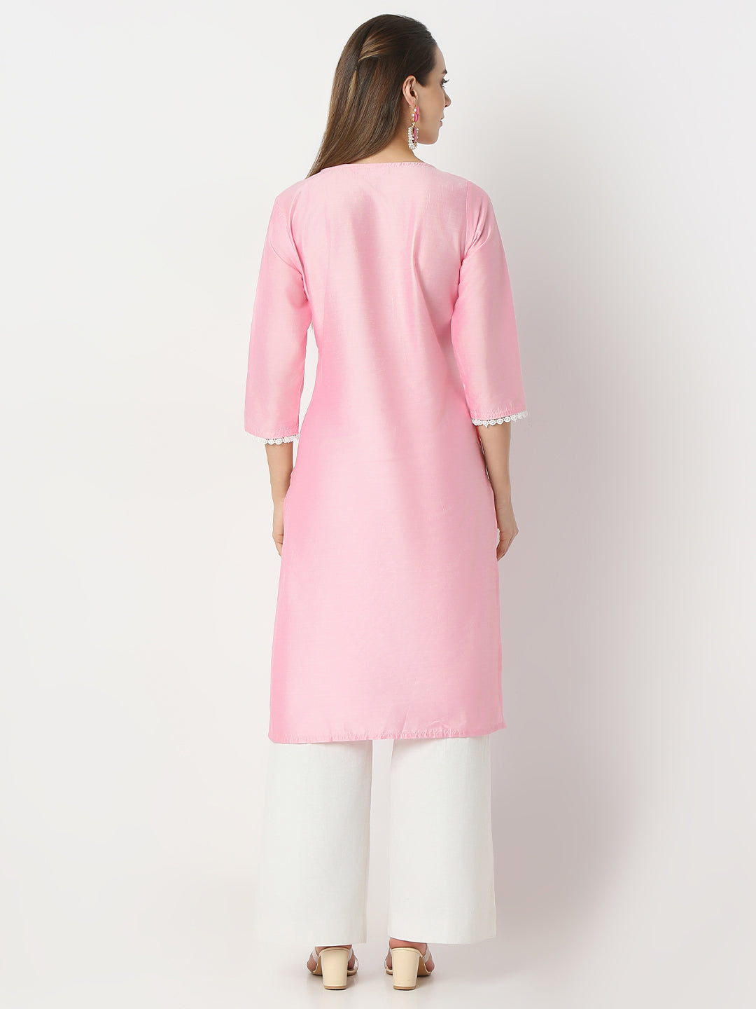 Regular Fit Embroidered Round Neck Kurta
