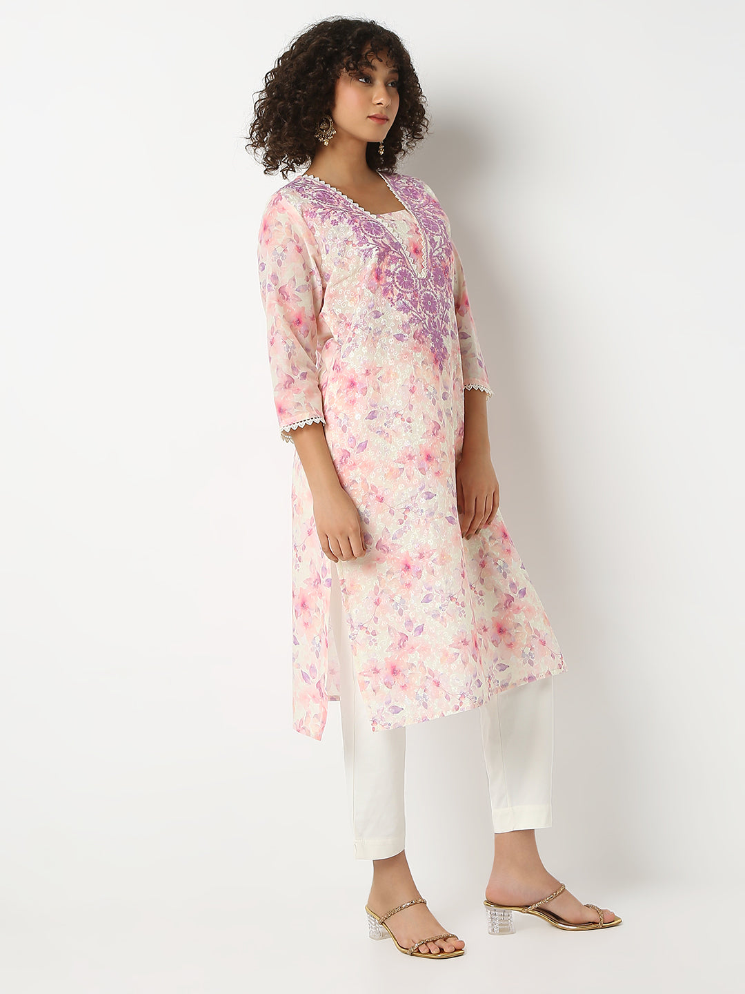 Regular Fit Printed V-Neck Three-Fourth Sleeve Kurta