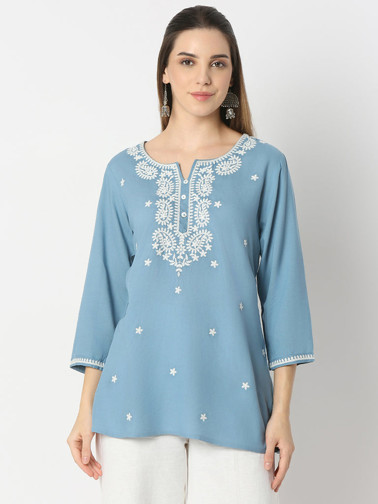 Regular Fit Embroidered Round Neck Short Kurta