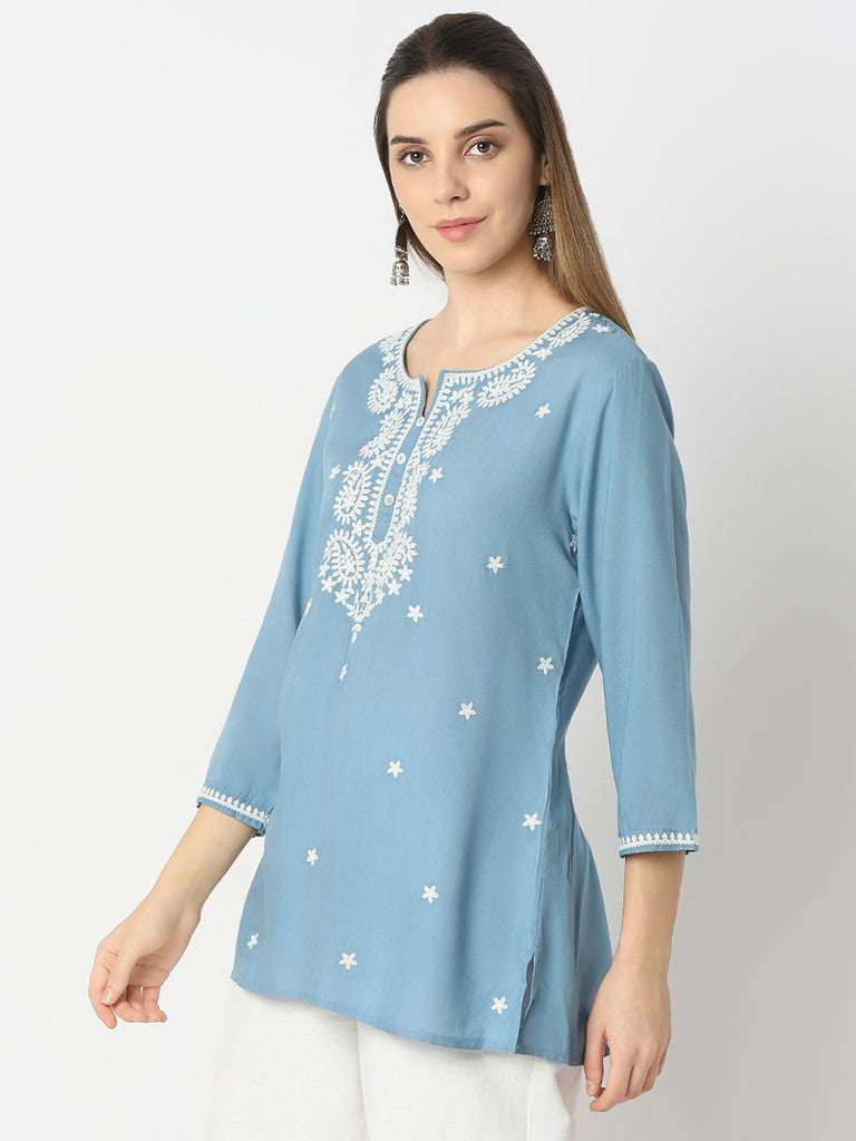 Regular Fit Embroidered Round Neck Short Kurta