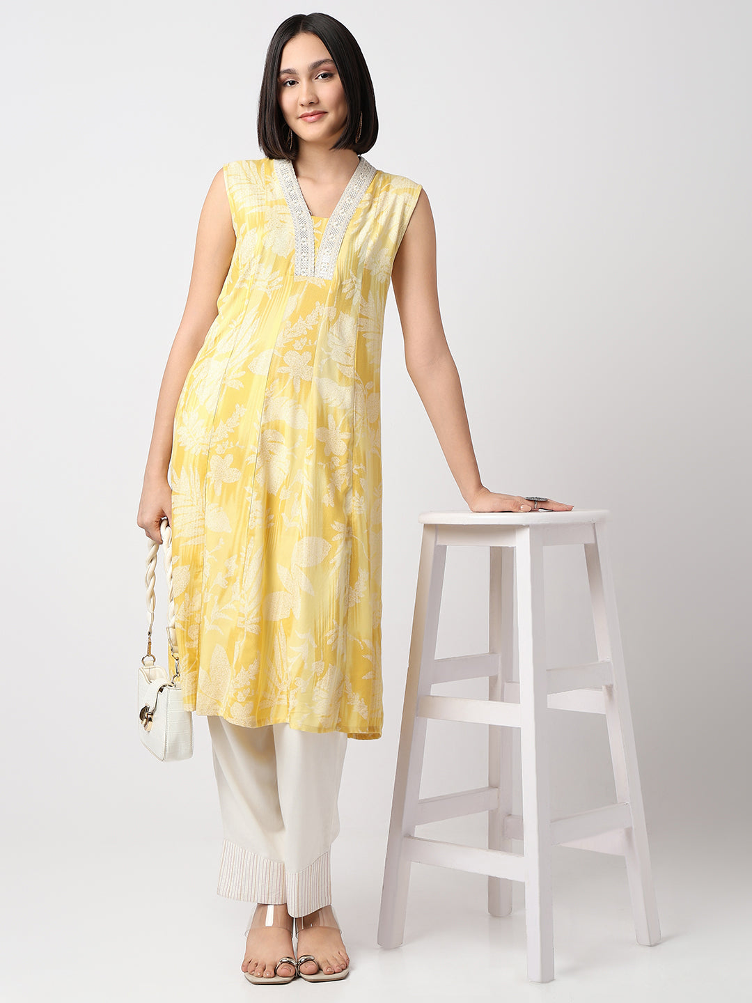 Regular Fit Printed Sleeveless Kurta