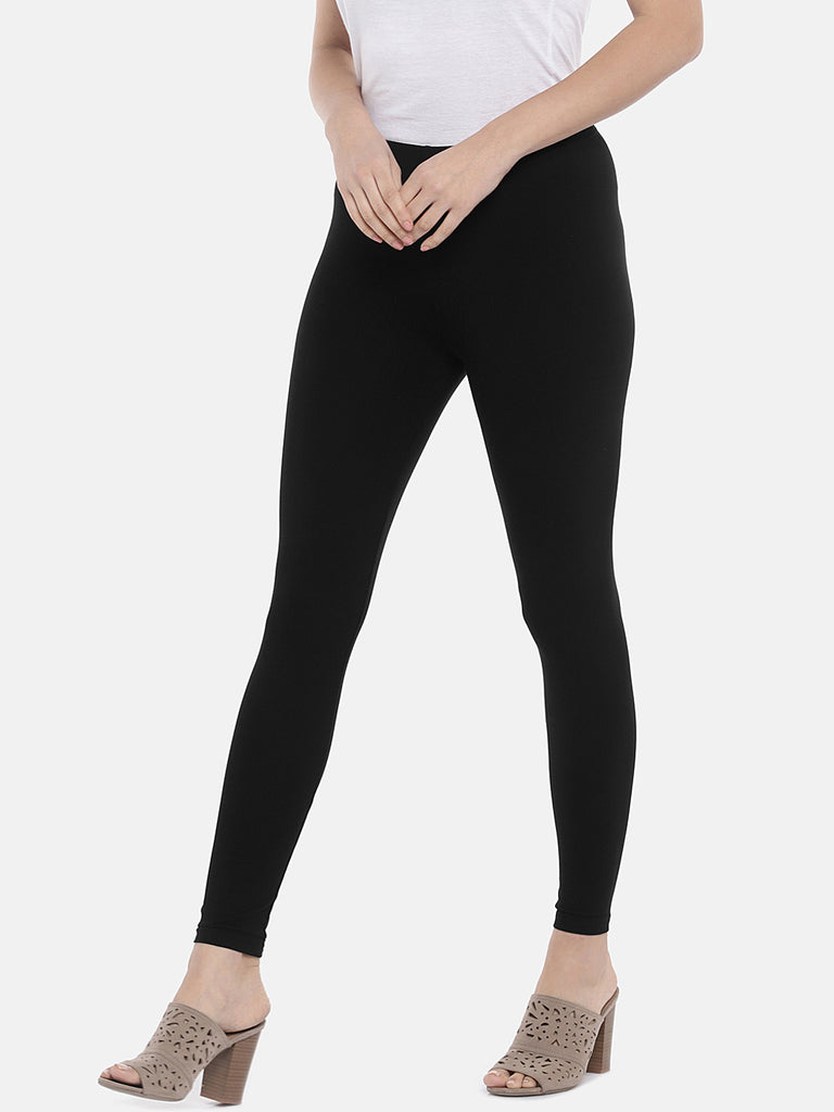 Core Women Black Knit Legging