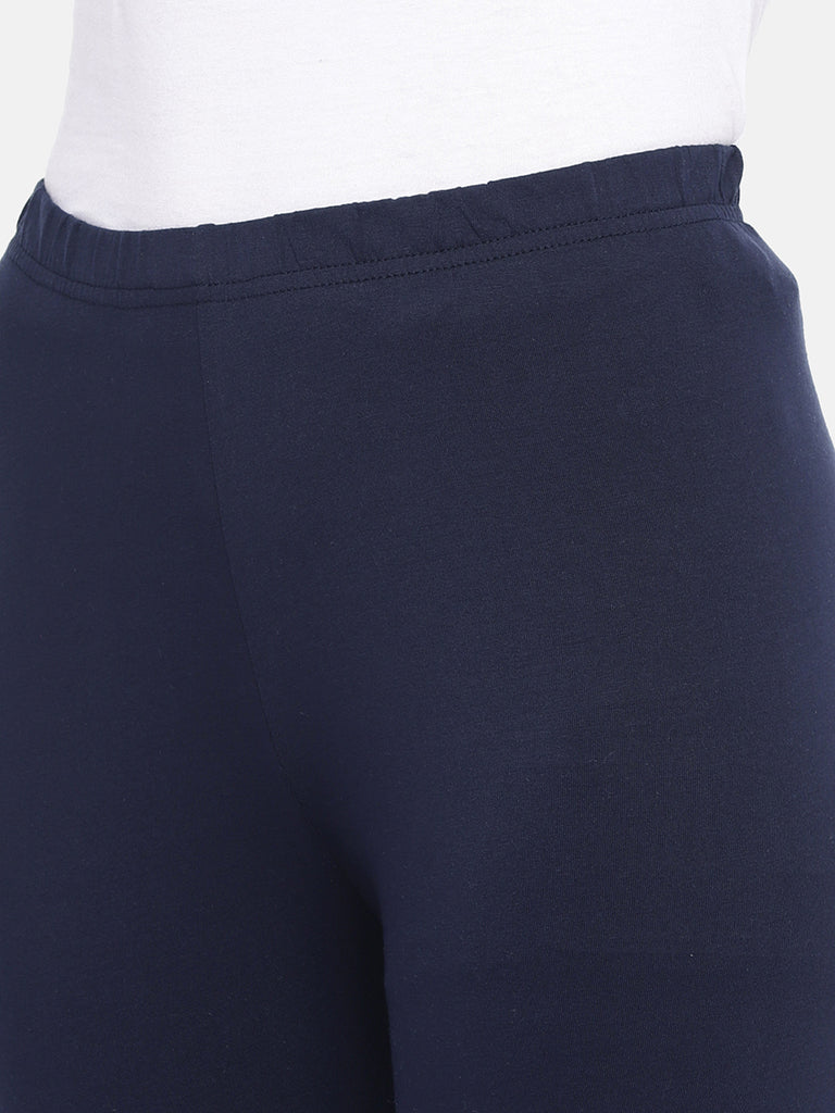Core Women Navy Knit Legging