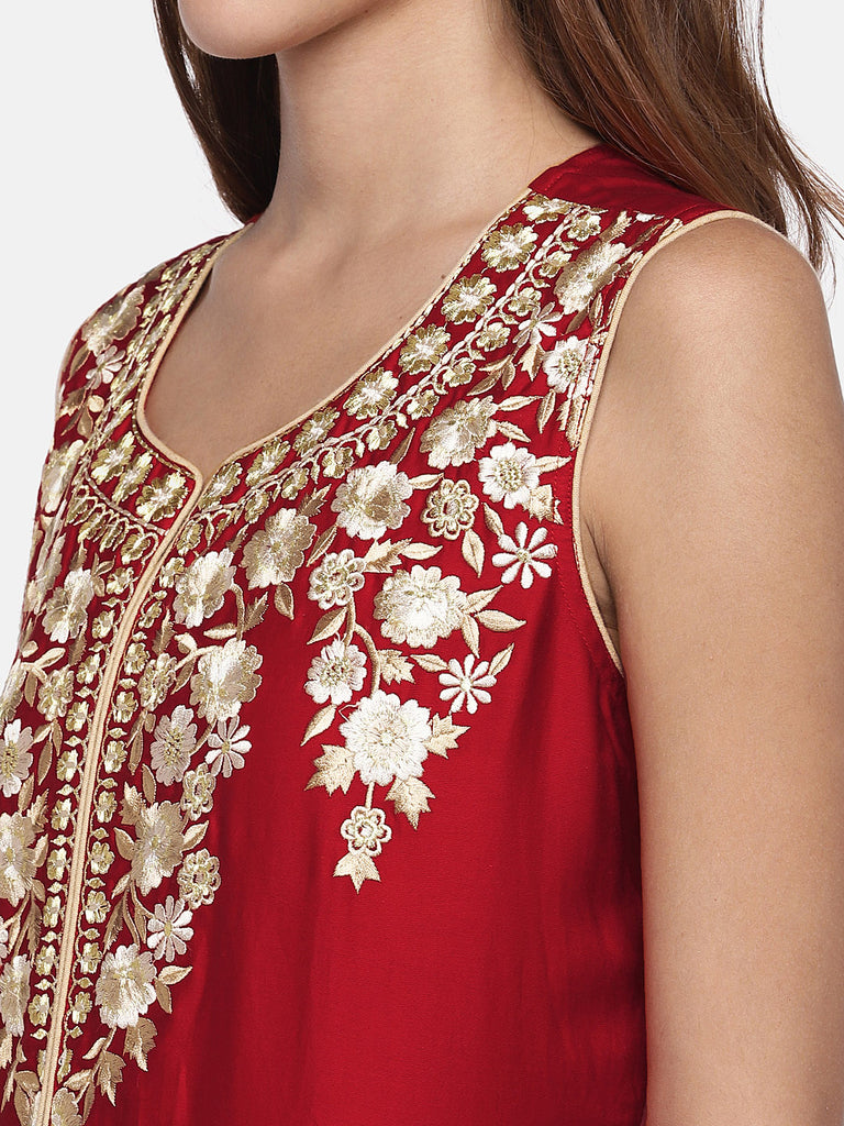 Women Straight Sleeveless Red Skd
