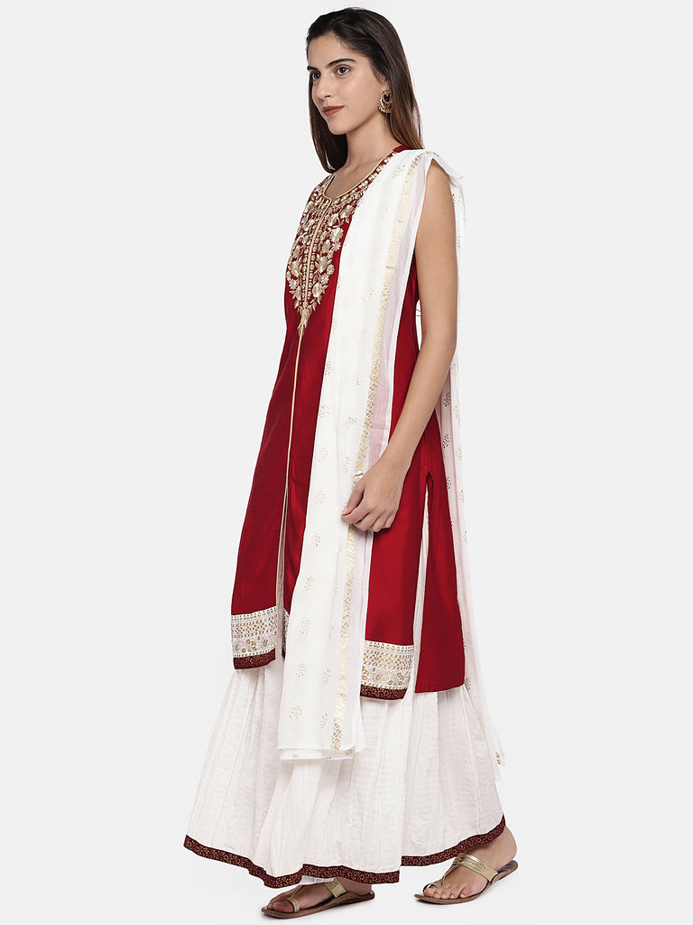 Women Straight Sleeveless Red Skd