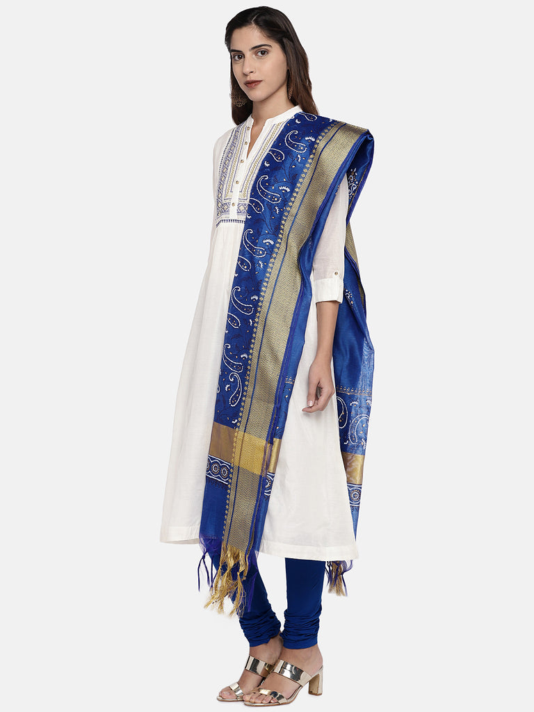 Women Straight Three-Fourth Off White Skd