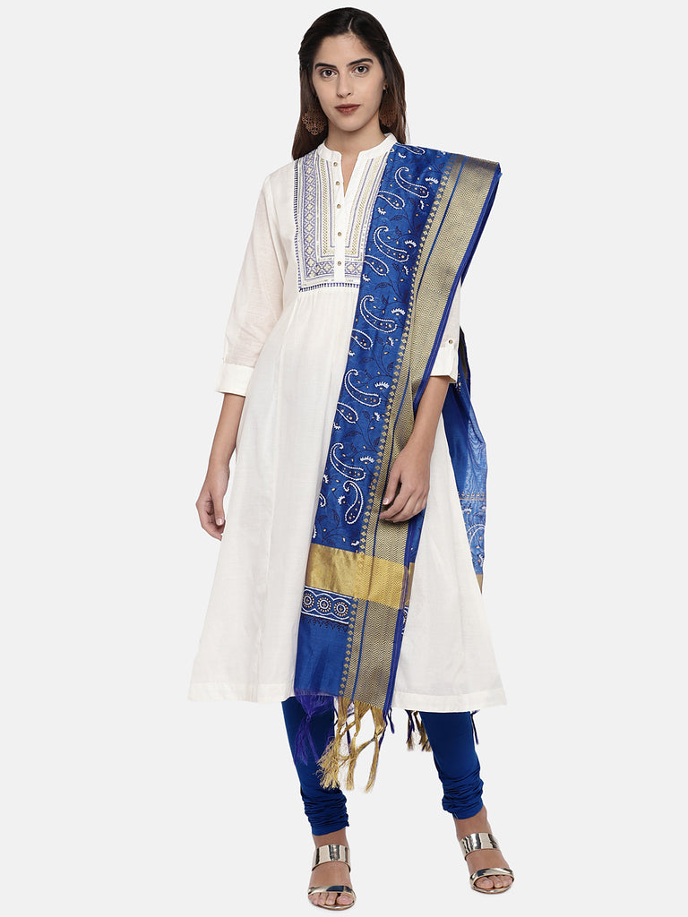 Women Straight Three-Fourth Off White Skd