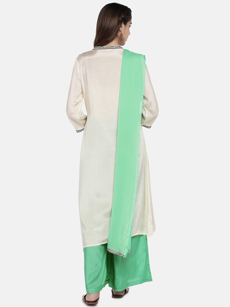 Women Straight Three-Fourth Off White Skd