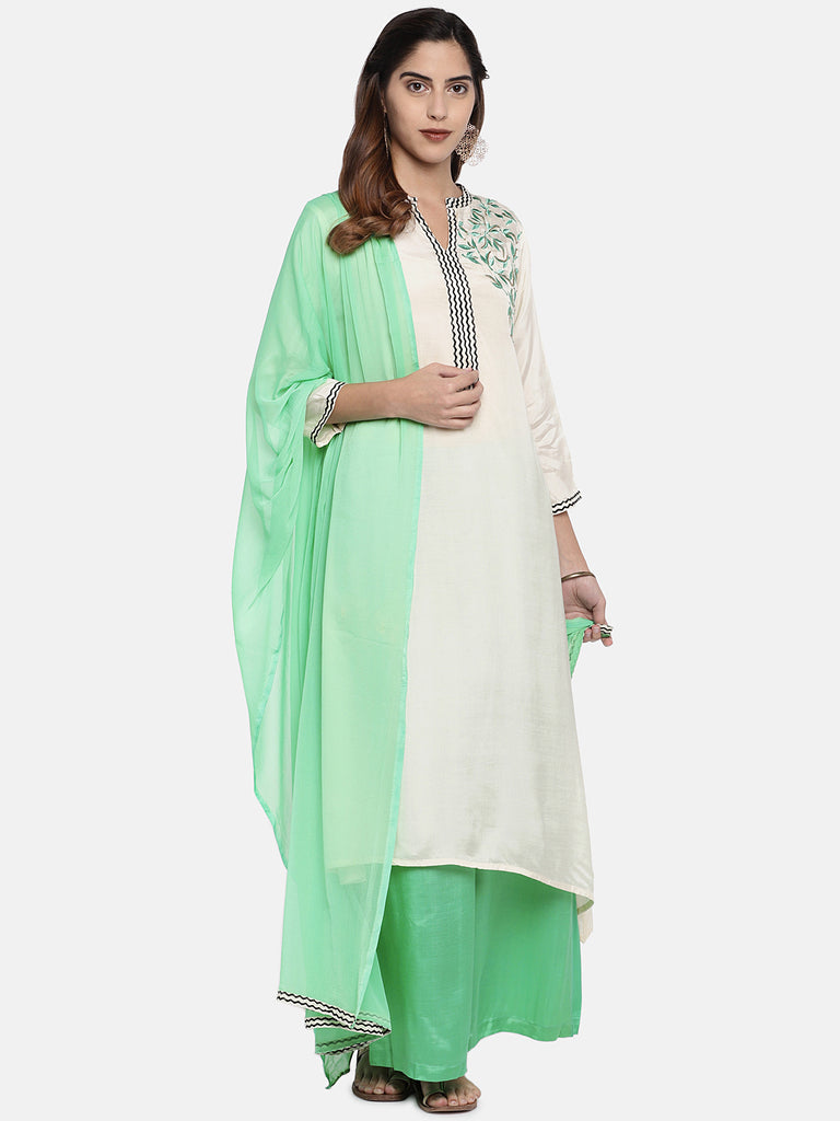 Women Straight Three-Fourth Off White Skd