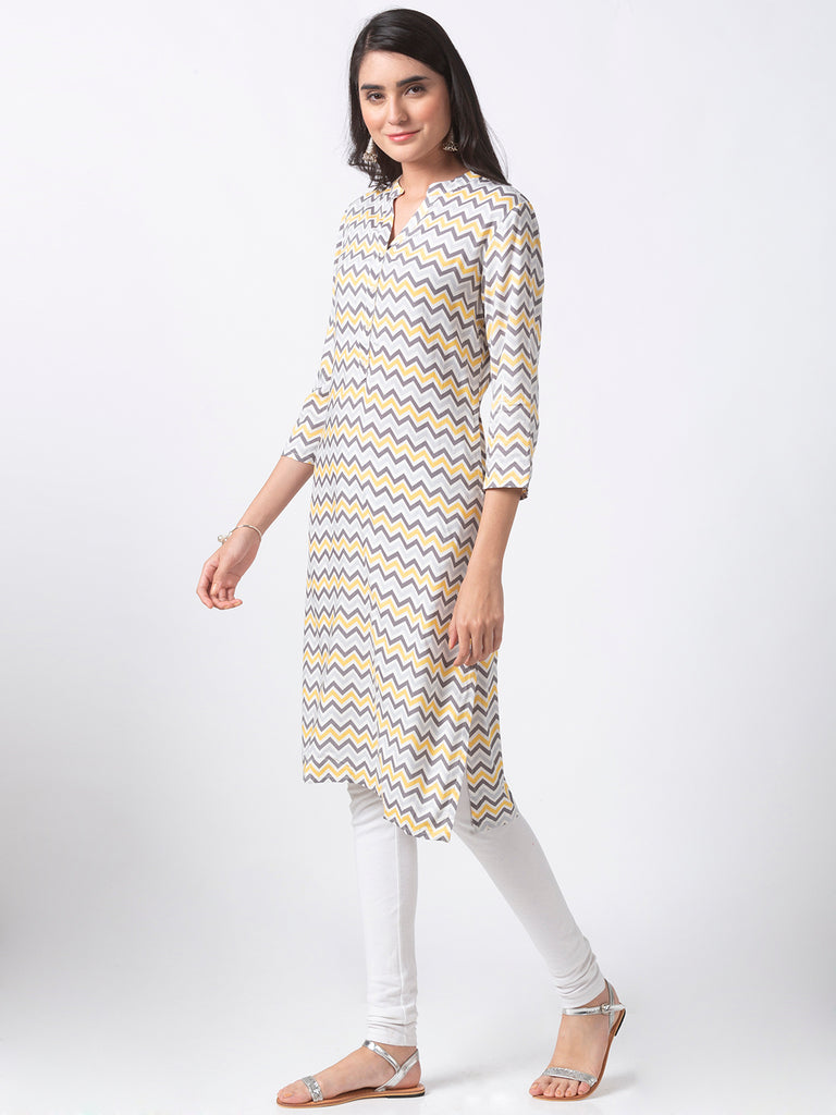 Women Straight Three-Fourth Grey Kurta