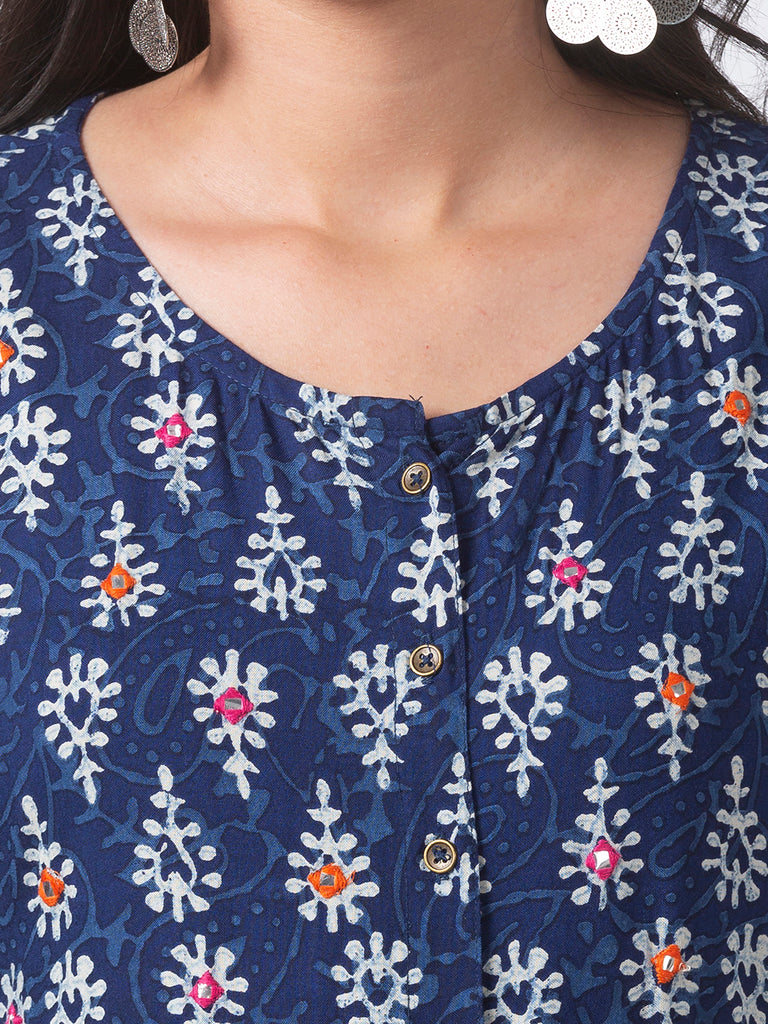 Women Flared Three-Fourth Indigo Kurta