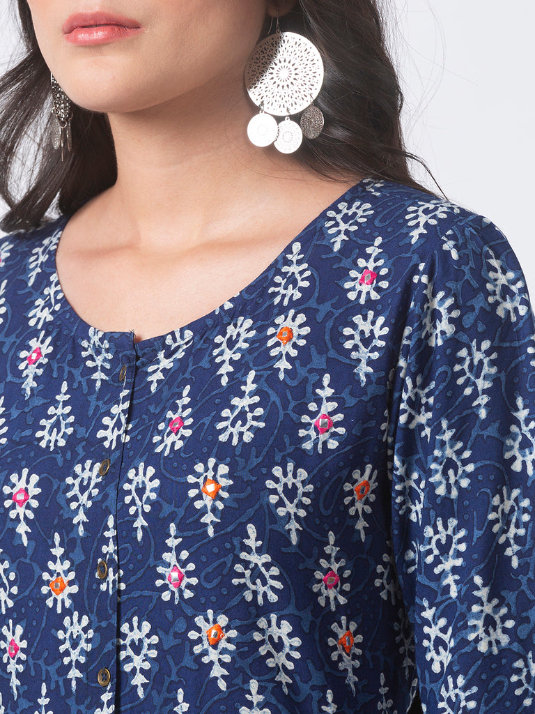 Women Flared Three-Fourth Indigo Kurta