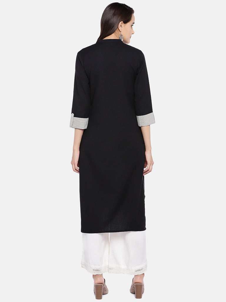 Women A Line Three-Fourth Black Kurta