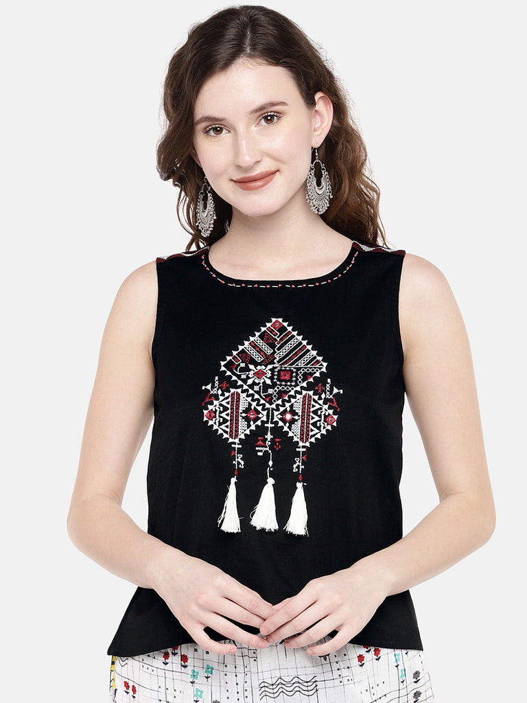 Women Straight Sleeveless Black Top