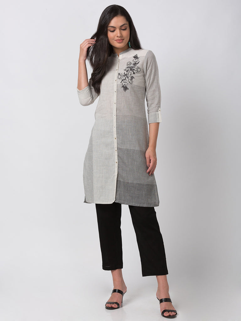 Casuals Women Straight Three-Fourth Off White Kurta