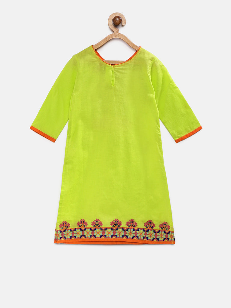 Kids Girls A Line Three-Fourth Green Skd