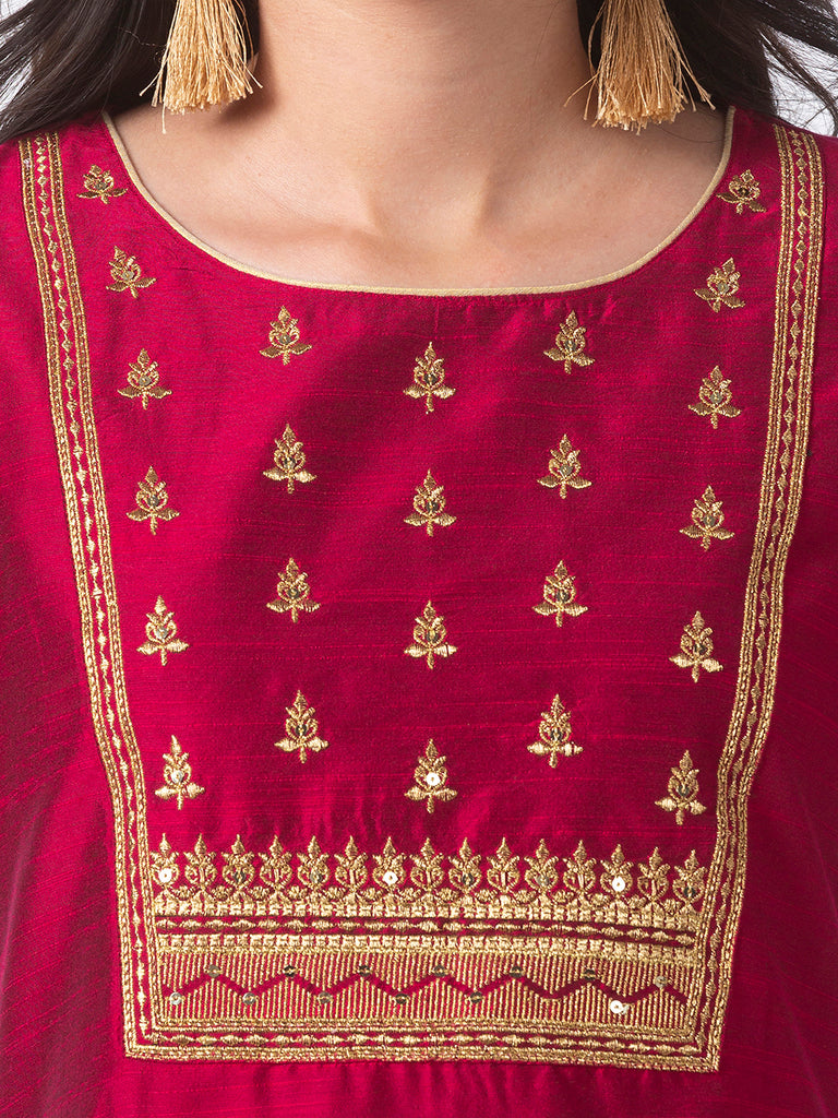 Women Straight Three-Fourth Magenta Kurta