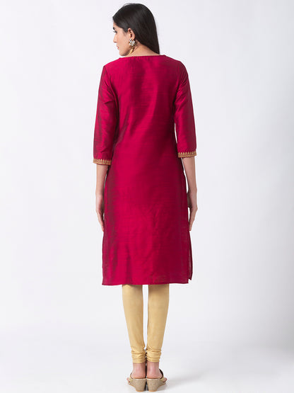 Women Straight Three-Fourth Magenta Kurta