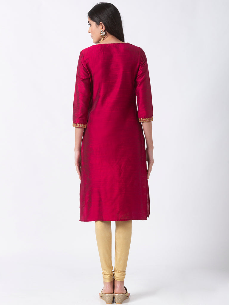 Women Straight Three-Fourth Magenta Kurta